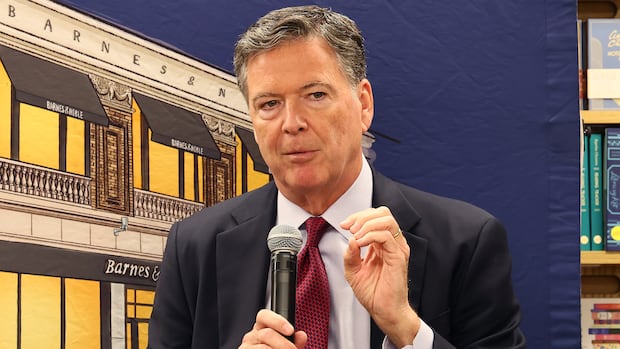 Trial date for ex-FBI director James Comey quickly set for January | CBC News