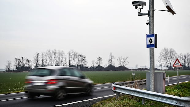 Speed ​​cameras are controversial in Canada. So why does Europe love them?