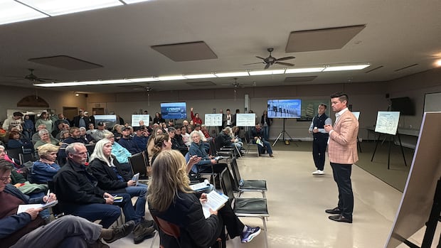 Saint John residents turn data centre open house into town hall to question proponents