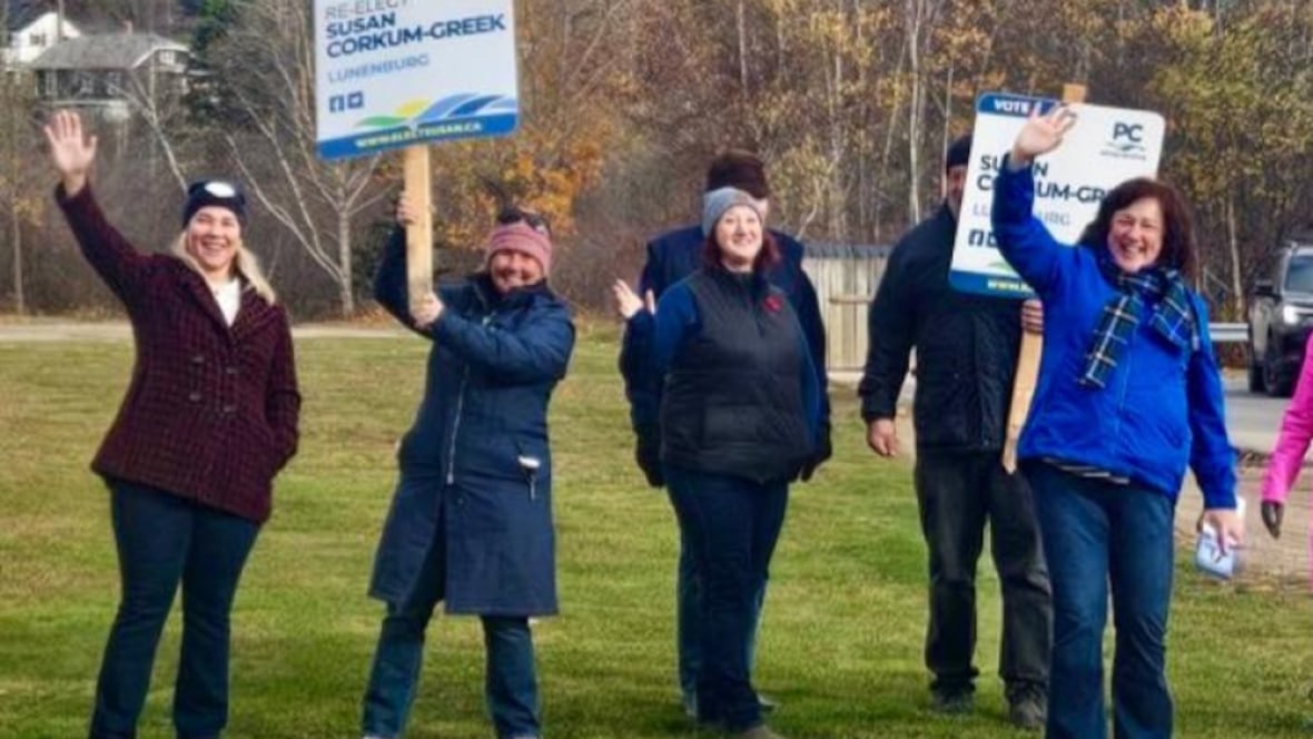 N.S. Liberal Party takes action against PC candidate over Tim Hortons gift cards | CBC.ca