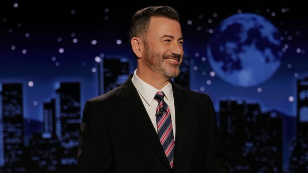 An emotional Jimmy Kimmel returns to late night after show's suspension |  CBC News