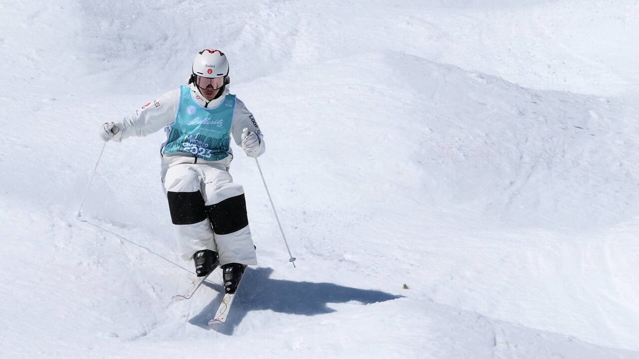 Japan's Horishima denies Canada's Kingsbury of 4th straight