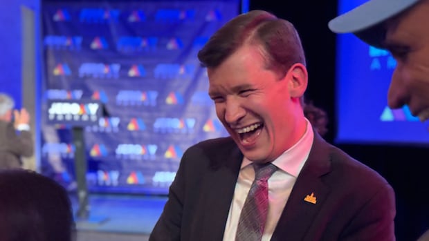 Former councillor Jeromy Farkas is new Calgary mayor, unseating incumbent Jyoti Gondek