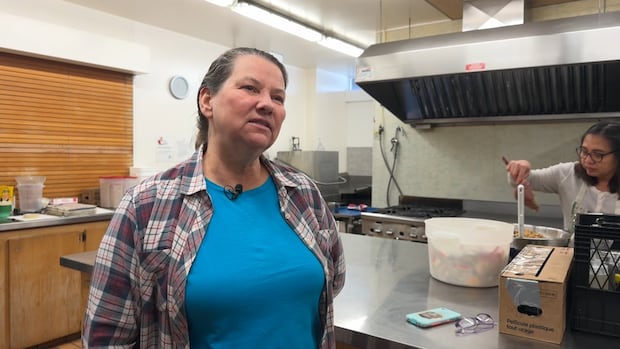 Glenda MacDowell started a Jasper soup kitchen. Glenda MacDowell started a soup kitchen in Jasper .