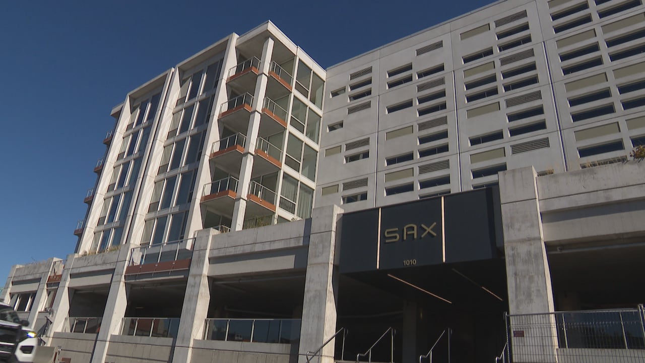 Exterior view of an apartment building.