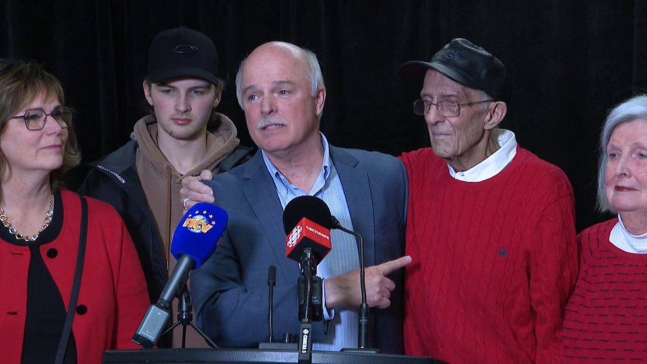 Emotional Tom Osborne thanks family as he takes Cape Spear for Liberals