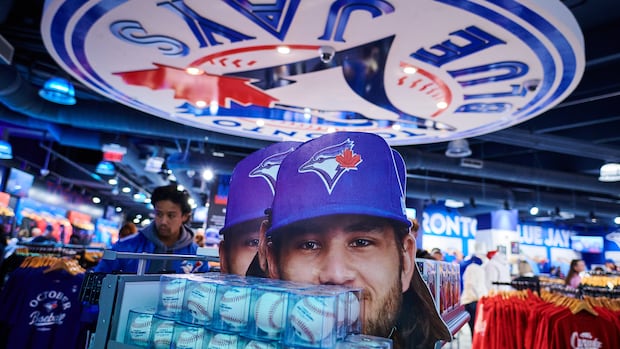 World Series and rest of Blue Jays' post-season boosted Toronto hotels, businesses | CBC News