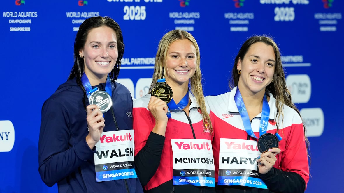 Summer McIntosh wins gold at the World Aquatics Championships in Singapore