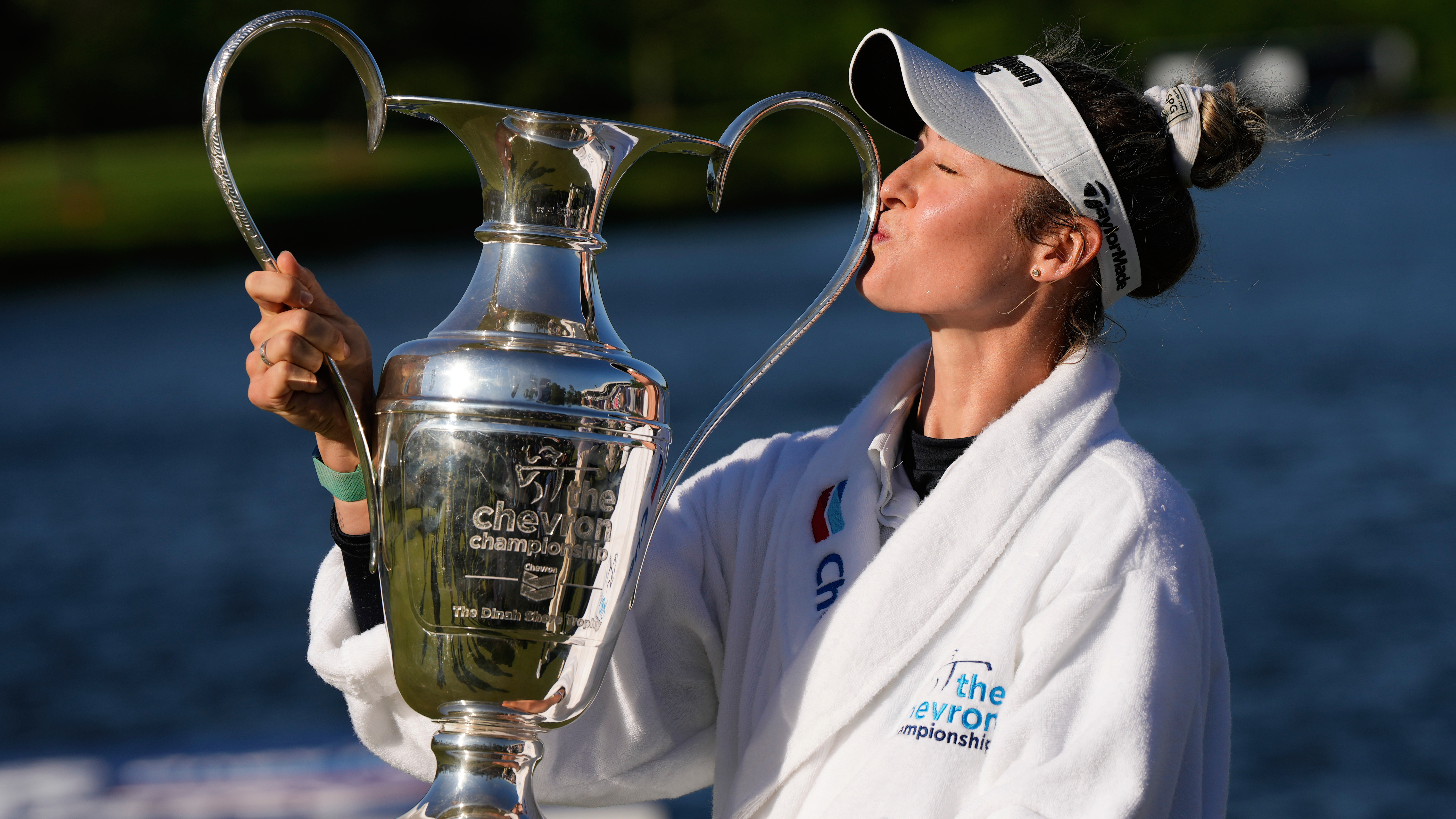 Korda ties LPGA Tour record with 5th consecutive victory, winning Chevron Championship Korda ties LPGA Tour record with 5th consecutive victory, winning Chevron Championship