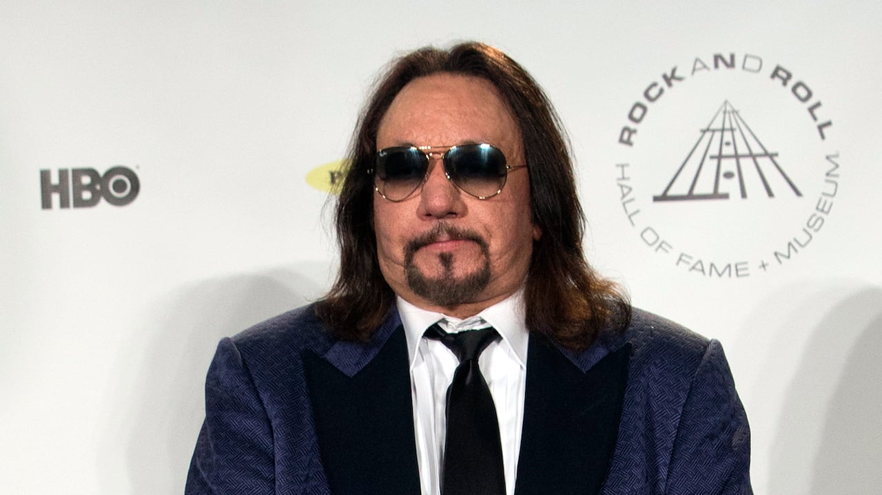 Ace Frehley, Kiss's original lead guitarist and founding member, dead at 74  | CBC News