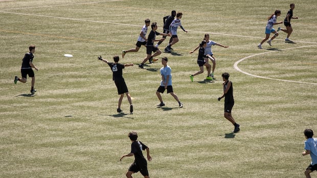 4 out of 5 teens aren’t getting enough physical activity in Canada