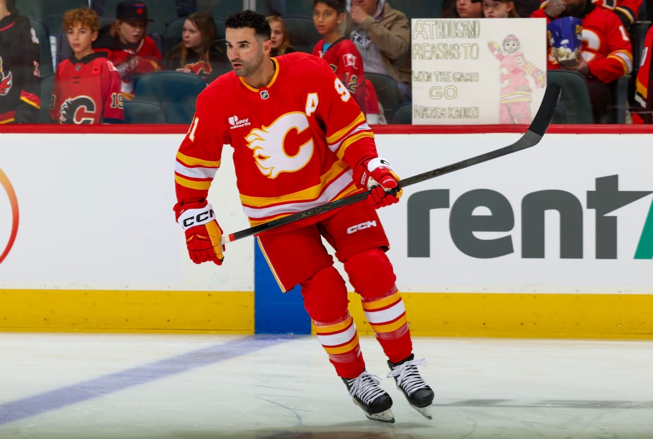 Nazem Kadri connected  the ice.