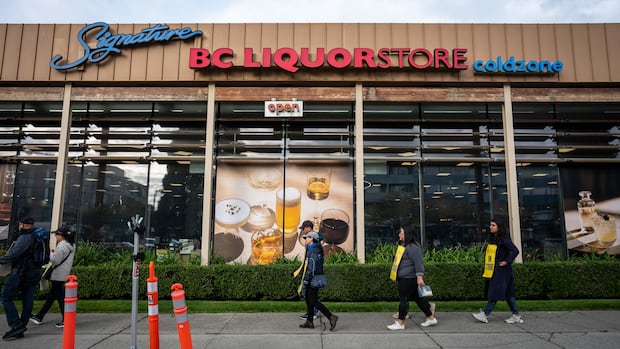 All B.C. government liquor and cannabis stores now behind workers' pickets