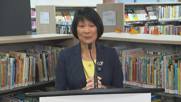 All 100 Toronto Public Library branches will now be open on Sundays | CBC News
