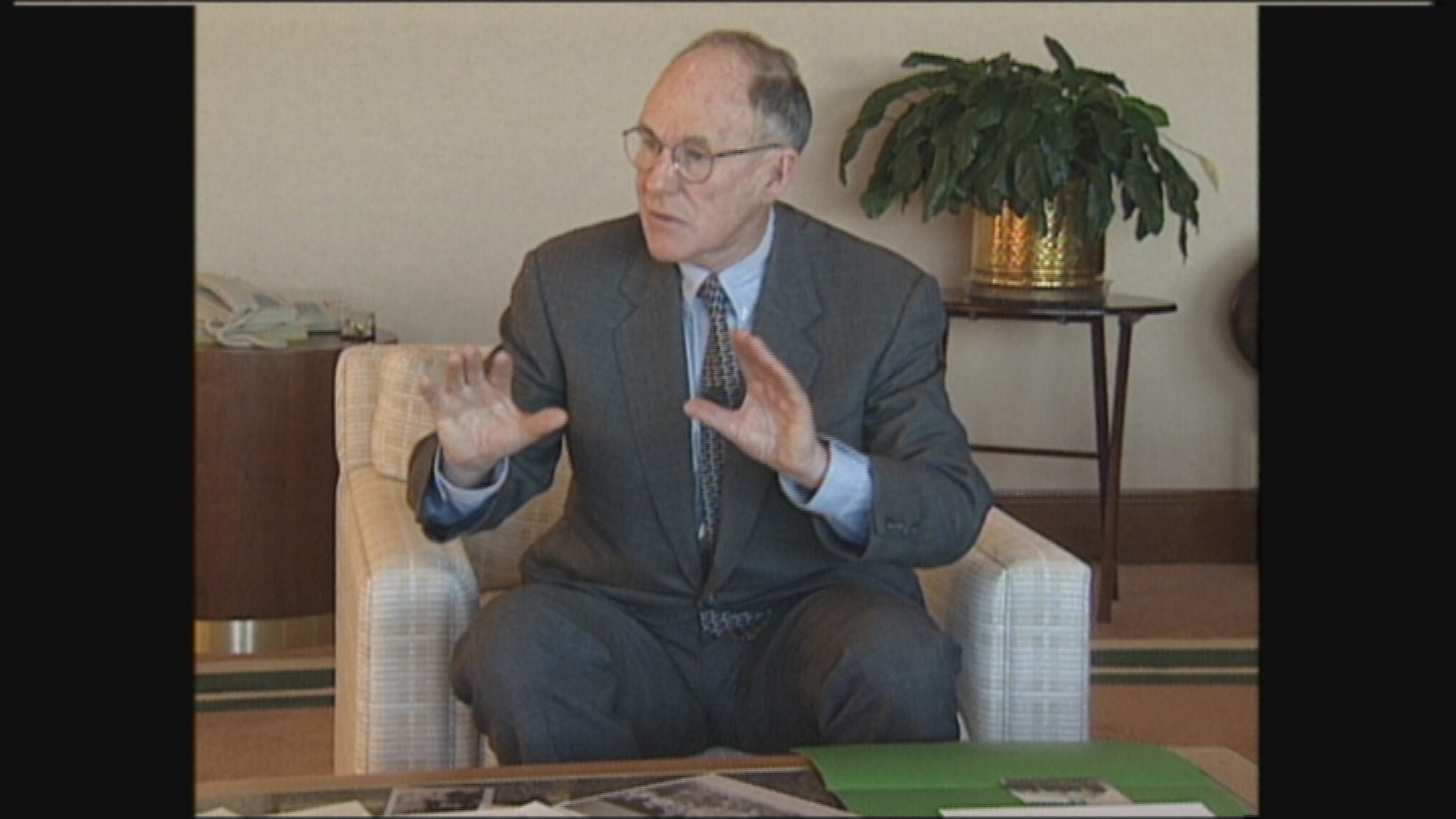 Billionaire businessman Arthur Irving dead at 93 | CBC News