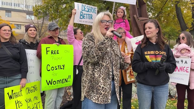 B.C. health minister under fire over mass resignation of Kamloops ob-gyns