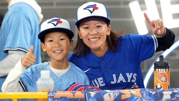 Blue Jays hope to stave off elimination against Mariners in Game 6