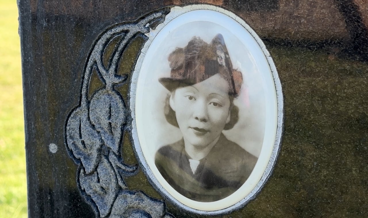 A headstone in the Calgary Chinese Cemetery.