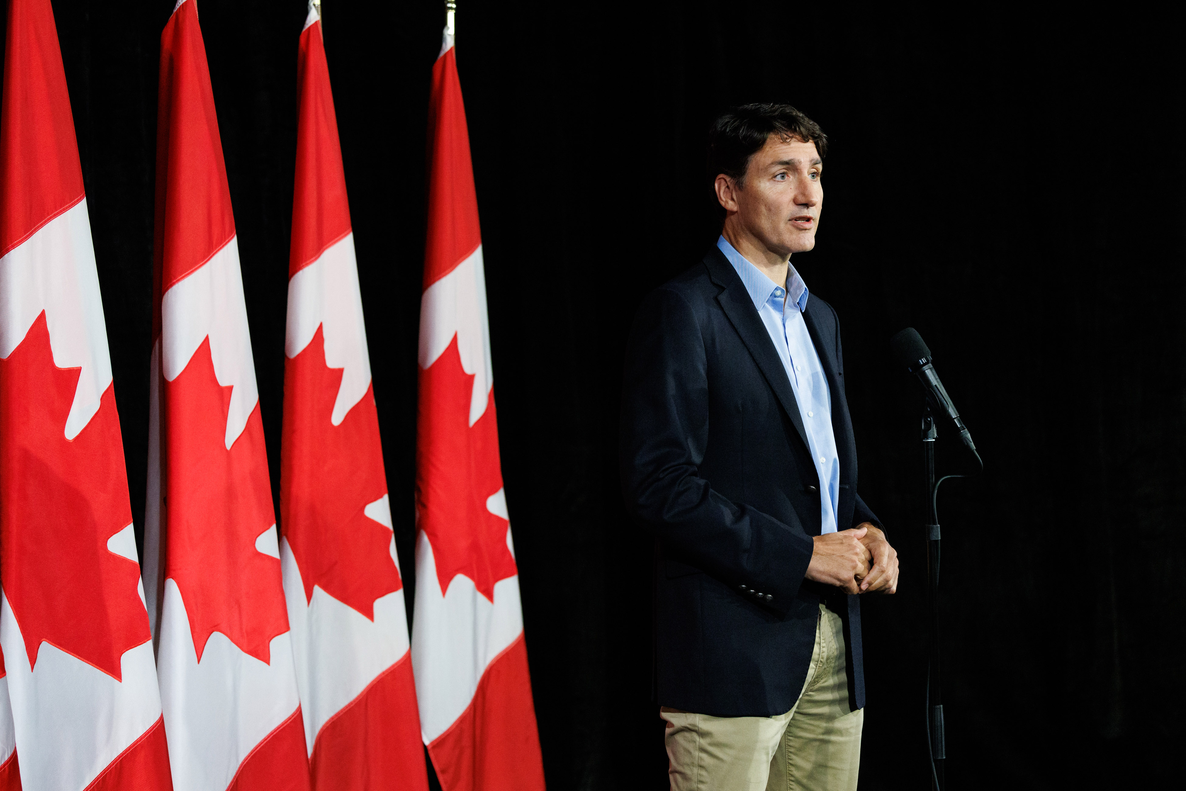 Trudeau’s ministers are standing by him even as Liberal fortunes wane Trudeau’s ministers are standing by him even as Liberal fortunes wane