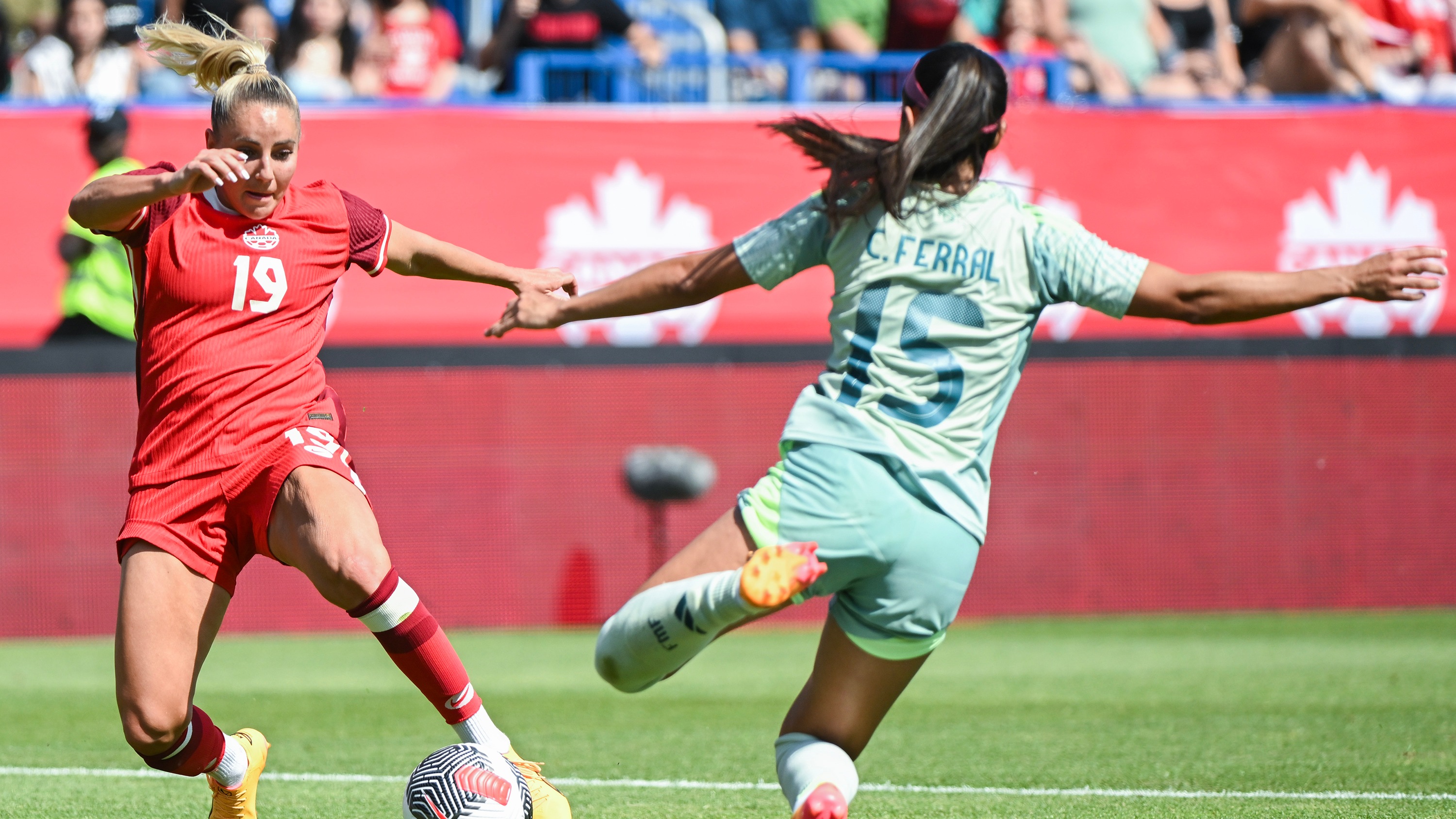 Leon, Lacasse lead Canadian women’s soccer team past Mexico in pre-Olympic friendly Leon, Lacasse lead Canadian women’s soccer team past Mexico in pre-Olympic friendly