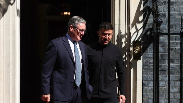 British Prime Minister Kiir Starmer and Ukrainian President Voludmir Zelinski