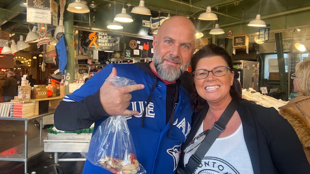 Blue Jays fans in Seattle hopeful ahead of Game 3 vs. Mariners